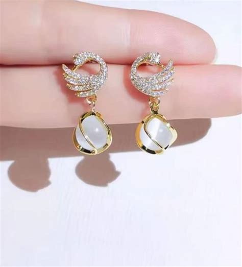 18kt Earrings - Buy 18kt Earrings Online at Best Prices In India ...