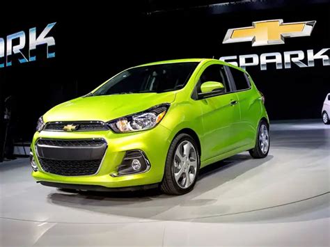 Tiago: Least expensive hatchback in the segment - Tata Tiago vs Maruti ...
