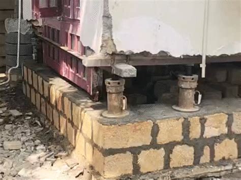 Veraval Engineer Lifts Bungalow 4 Feet With Jacking Technique