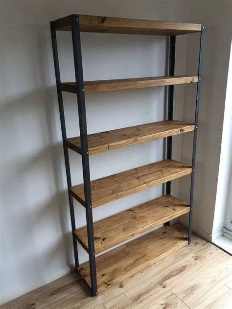 Rustic Bookcase for Your Home Decor