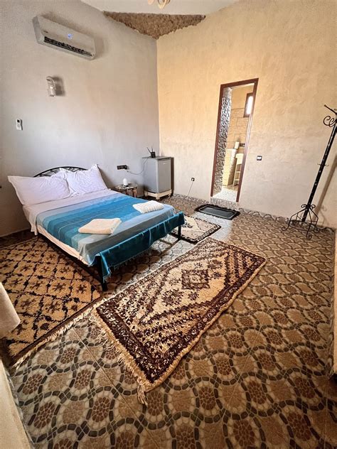 KASBAH DU BERGER (Merzouga) - Inn Reviews, Photos, Rate Comparison ...