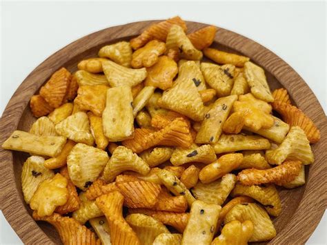 Japanese Style Baked Rice Cracker Non Fried Rice Cracker Snack Mix