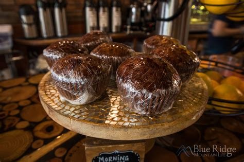 7+ Best Restaurants in Burnsville NC