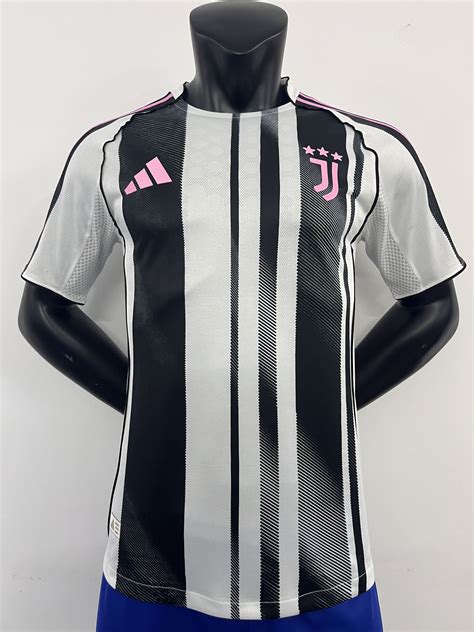 25-26 Juventus home in 2025 | Jersey fashion, Football shirt designs ...