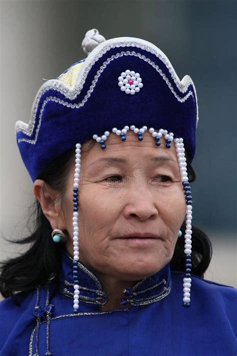 Mongolian People with Blue Eyes 的图像结果
