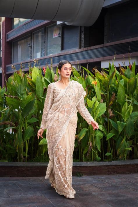 Kp 1001 Gold Net Fancy Saree Collection