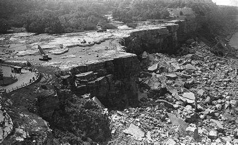 Rare photo showing Niagara Falls without water, 1969 [2048x1255 ...