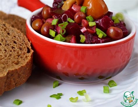 Салат из свеклы с грибами – кулинарный рецепт