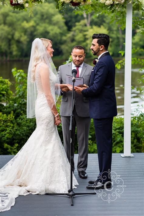 Mississippi Gardens Wedding Photos | Rachael + Nishant