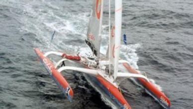 Thomas Coville tente de revenir sur Franck Cammas - France 24