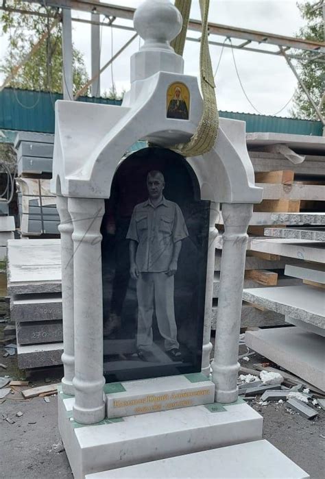 Памятник церковь на могилу из гранита: фото и цены