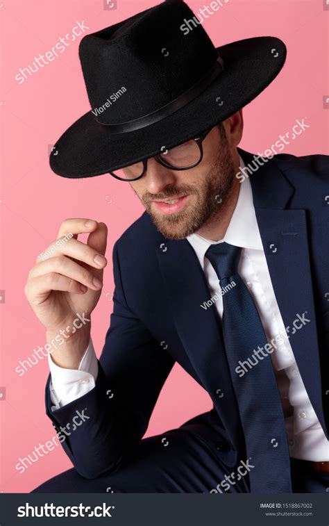 Weird Looking Man in Business Suit 的图像结果