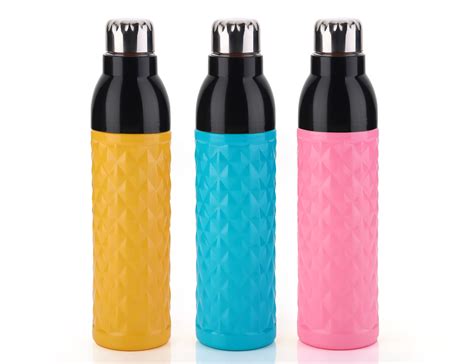 Insulated plastic 1L Water bottle Pack of 5 (eff price 82) | Wholesale ...