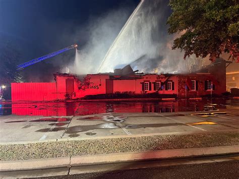 Fire destroys Johnny Carino's restaurant in Laredo's North Creek Plaza