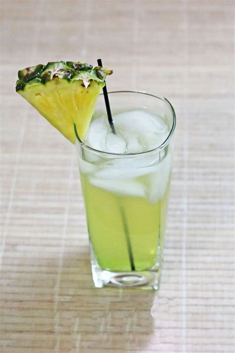 9 Sour Apple Pucker Cocktails You Need to Try - Mix That Drink