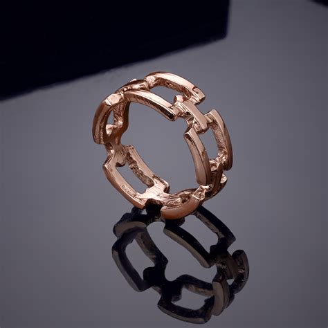 Buy Estele Rose Gold Plated Striking Finger Ring for Women Online
