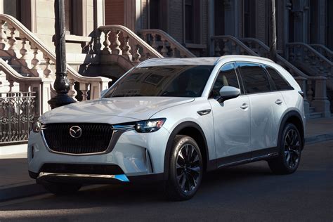 Best 4-Cylinders SUVs | 2024 Ratings | CarBuzz