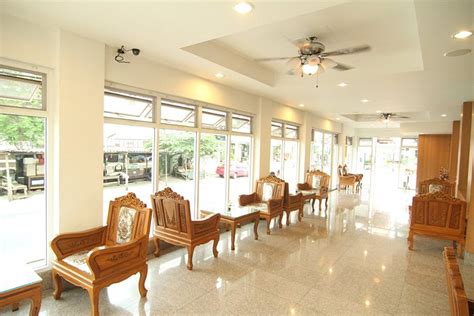 WALLADA PLACE HOTEL (Bangkok) - Hotel Reviews & Photos - Tripadvisor