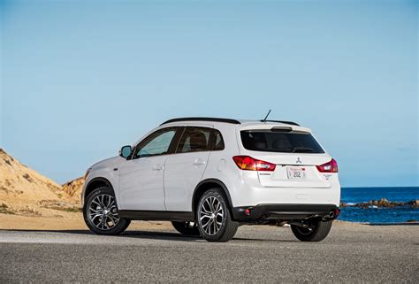 2016 Mitsubishi Outlander Sport Adds Dynamic Shield Grille - autoevolution