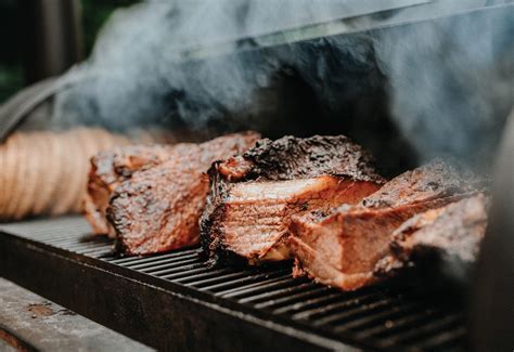 How To Smoke Meat On The Grill - Recipes.net
