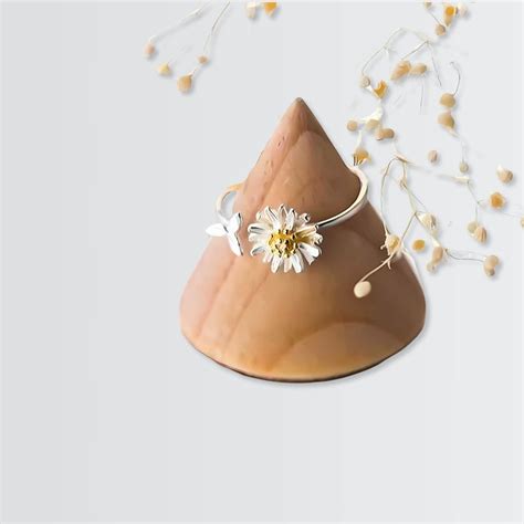 Shop Beautiful Dahlia Elite Ring @ Blinglane