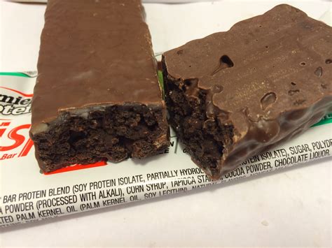 Crazy Food Dude: Review: Premier Protein Crisp Chocolate Mint Crunchy ...