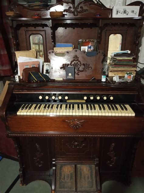Harmoniums and Reed Organs For Sale