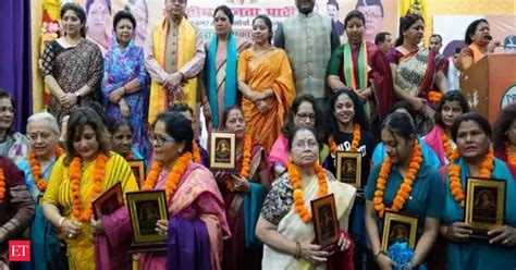 uttarakhand: Uttarakhand CM participates in Sushma Swaraj Award ...