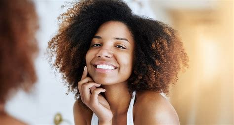 Primers: Seal and Shine with the Ultimate Beauty Tool | LovelySkin™