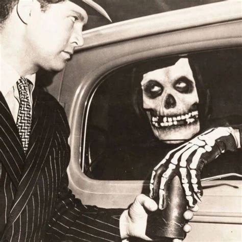 The Crimson Ghost (1946)