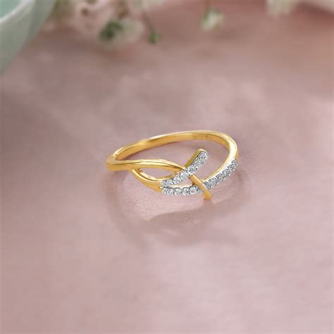 Eternal Twist 14KT Gold & Diamond Ring