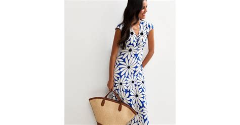 Blue Floral Print V-Neck Midi Dress | New Look