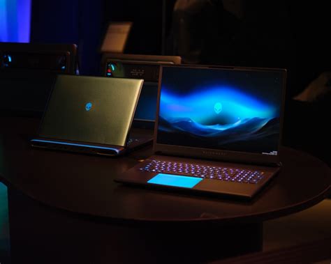 Alienware 18 Ares 51 2025 Review 的图像结果