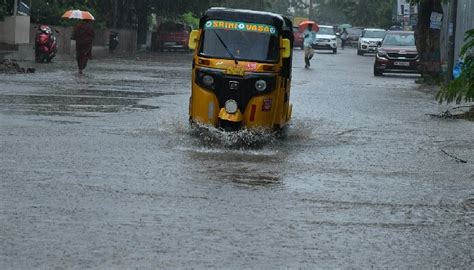 Cyclone Alert in Andhra pradesh Heavy Rains havoc in Nellore district ...