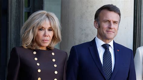 Emmanuel y Brigitte Macron demandan a Candace Owens por difamación en ...