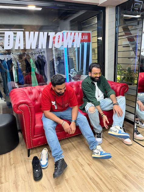 Dior x Air Jordan 1 High – Dawntown