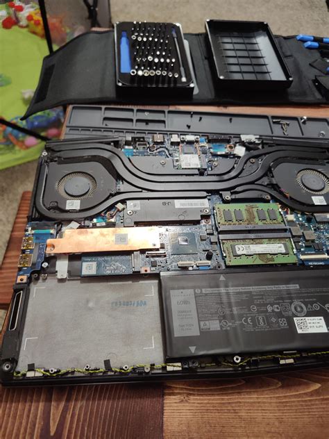 Alienware M15 Hard Drive 的图像结果
