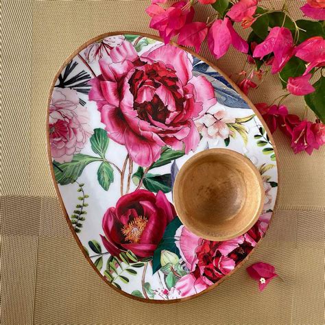 Large Oval Platter With Dip Bowl - Tudor Blooms – Faaya Gifting