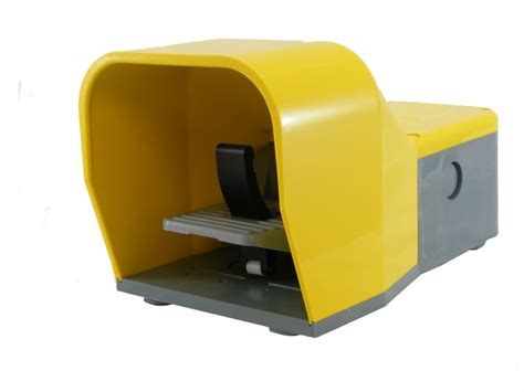 RS PRO | RS PRO Medium Duty Snap Action Foot Switch - Thermoplastic ...