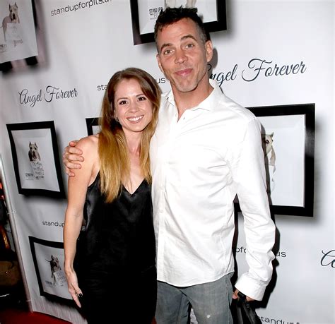 Naked Truth About Steve-O's Fiancée Lux Wright – Biography