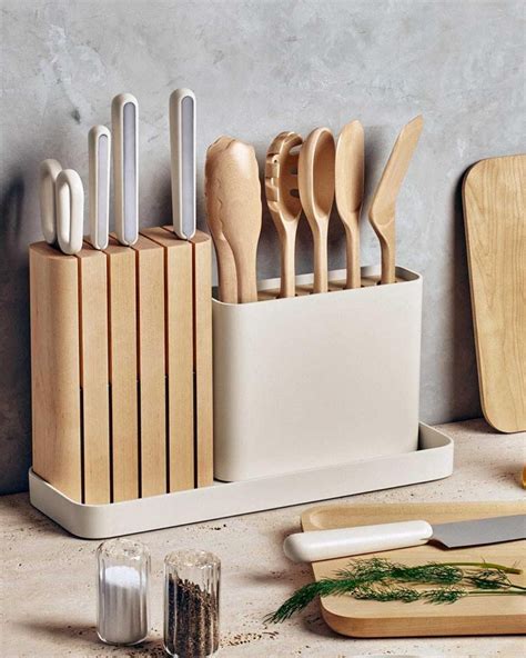 Guide To Bamboo Fabric: What Is It, How Is It Made & Is It Actually Sustainable? - Sustainably ...