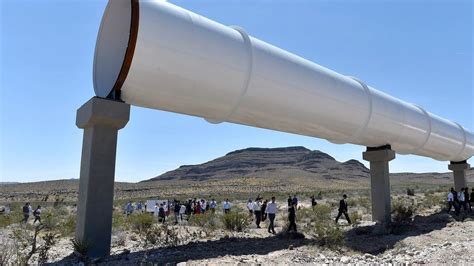 Magnetic Hyperloop pod unveiled at MIT - BBC News