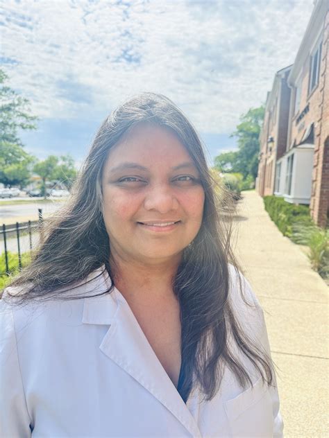 Meet Deepali Patel, FNP-BC in Bryans Road, MD & Alexandria, VA | Juburi Medical Center