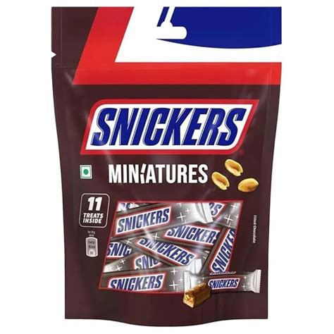 Snickers Miniatures Chocolate Bars, 132g Pouch : Amazon.in: Grocery ...