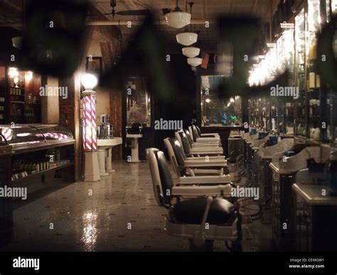 Retro-style barber shop, Brooklyn, New York Stock Photo - Alamy