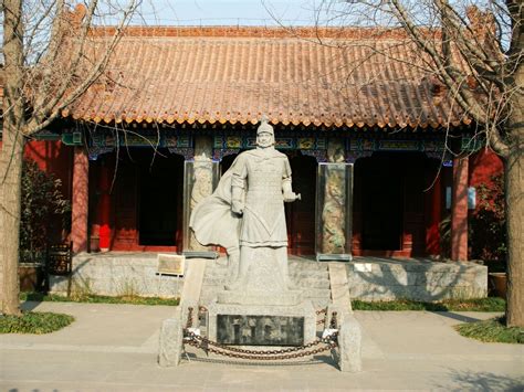 【携程攻略】徐州戏马台景点,戏马台位于徐州户部山历史文化街区内，是徐州最有名的名胜古迹之一。…