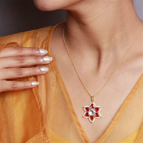 Buy Silver Pink and White Zircon Pendant Online - Unniyarcha – Unniyarcha