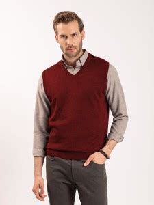 BASE 41 Solid V Neck Casual Men Maroon Sweater - Buy BASE 41 Solid V ...