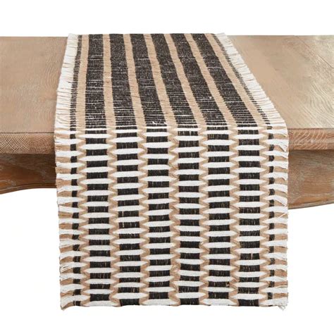 The Best Table Runner Ideas for a Round Dining Table - Sonata Home Design