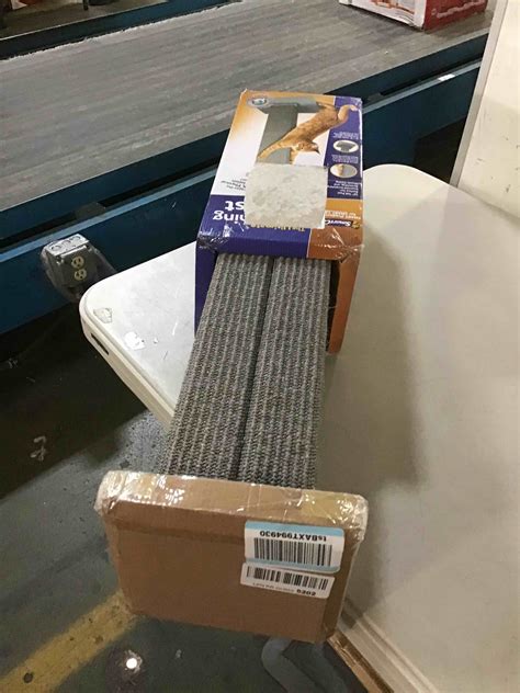 SmartCat Ultimate Scratching Post – Gray, Large 32 Inch Tower - Sisal ...